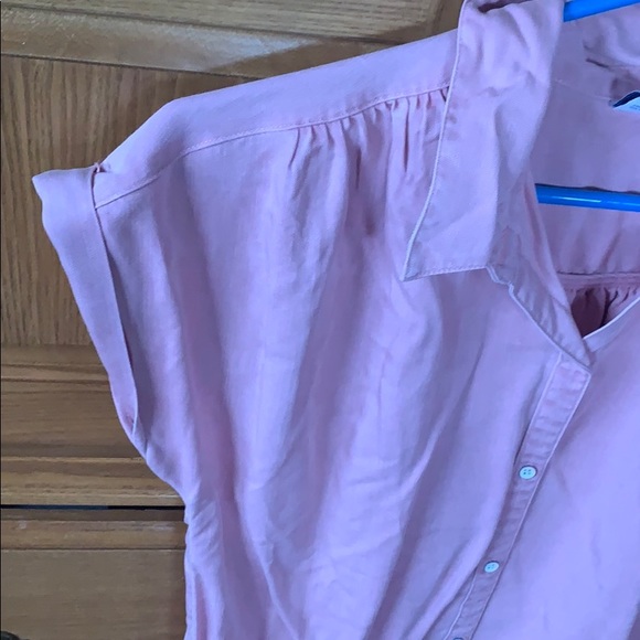 Button up - Picture 2 of 2